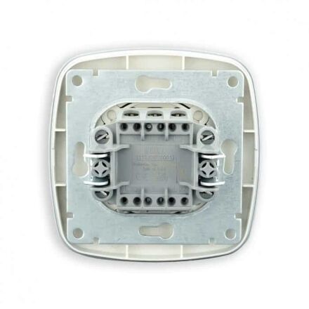 Вимикач 1-клавішний срібло ELA