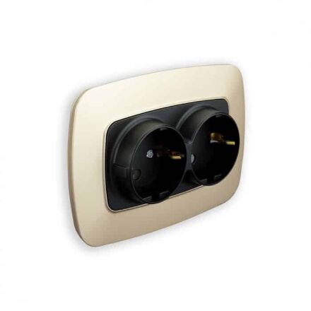 Розетка подвійна з заземленням чорний-золото ELA