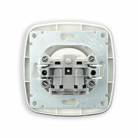 Розетка одинарна без заземлення срібло ELA