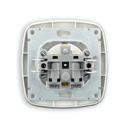 Розетка одинарна з заземленням срібло ELA