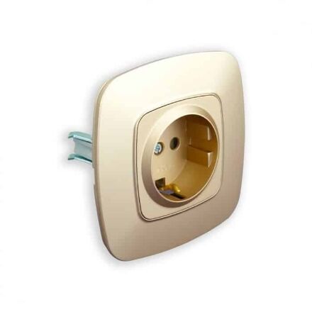 Розетка одинарна з заземленням золото ELA