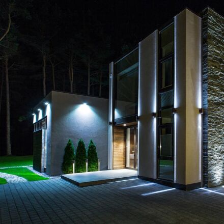 Прожектор EUROLAMP з радіатором LED SMD "B" 10W 850Lm 6500K