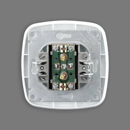 Розетка ТВ біла ELA